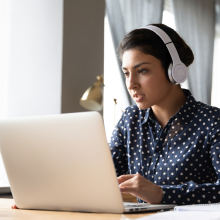 women taking elearning course